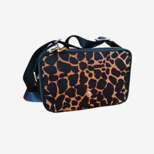 Ruskea, Cartera en Cuero